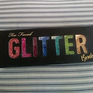 Too Faced Glitter Bomb Palette